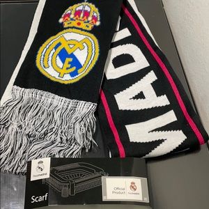 NWT Real Madrid Reversible Scarf